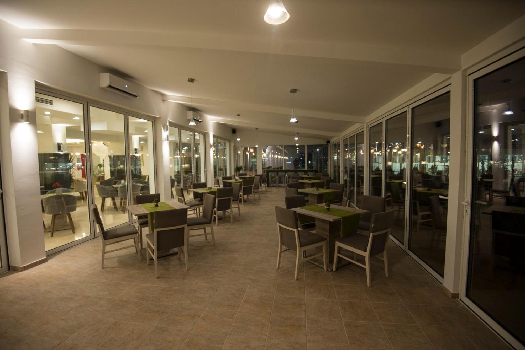 Hotel Village أوهغيد المظهر الخارجي الصورة